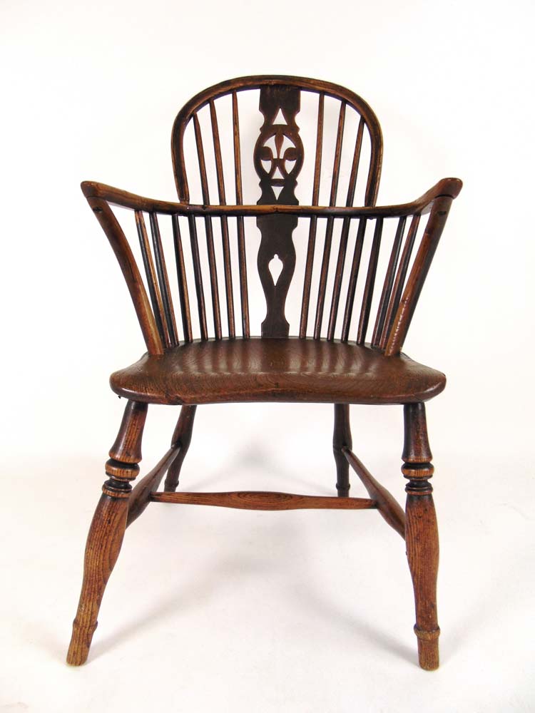 An early 19th century ash and elm Windso