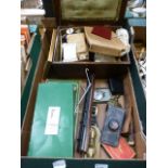 A tray of assorted collectable's to incl