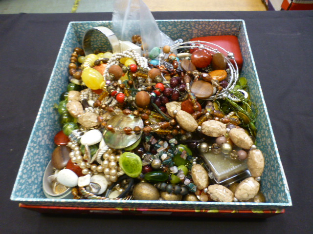 A box of assorted costume jewellery