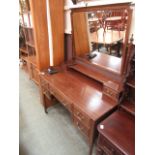 An early 20th century mahogany dressing