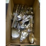 A box of assorted cutlery to include kin