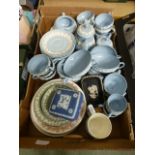 A tray of blue and white Wedgwood tea wa