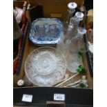 A tray of assorted ceramic and glass ite