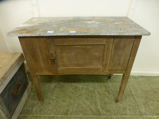 An early 20th century marble topped wash