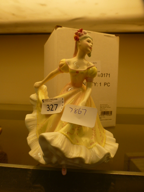 A Royal Doulton figurine 'Ninette' HN471