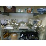 A selection of plated ware to include la