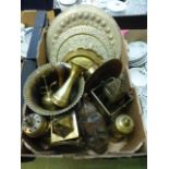 A tray of eastern brass ware items to in