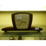 A mid-20th century Smiths mantle clock