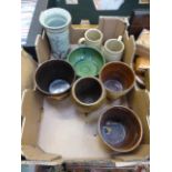 A tray of stoneware items to include mug