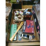 A tray of assorted collectable's to incl