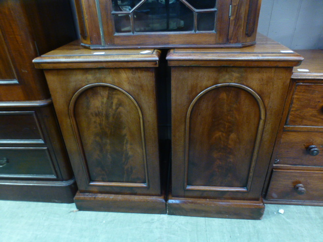 A pair of 19th century pot cupboards (A/