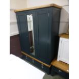 Hampshire Blue Painted Oak 3 Door 2 Drawer Wardrobe (41.