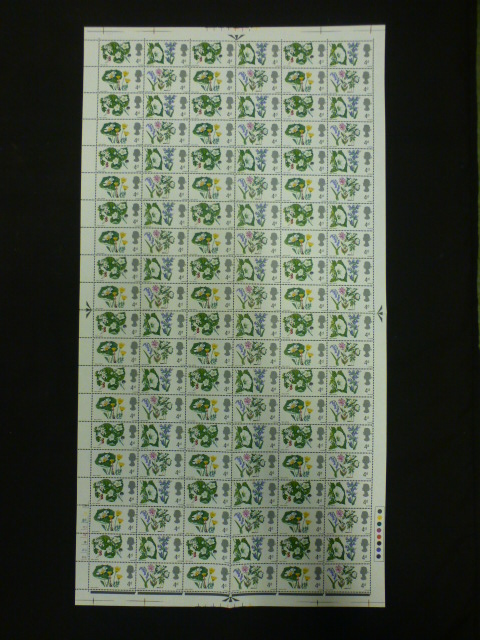 A quantity of stamps to include full sheets - Image 5 of 6