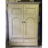 ARMOIRE,