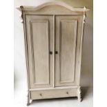 ARMOIRE,