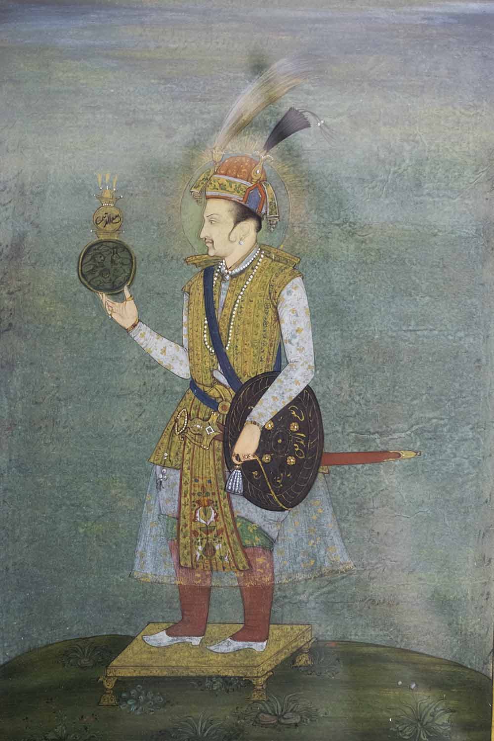 AN INDIAN MINIATURE PAINTING OF A MULLAH; and another of Emperor Aurangzeb. - Image 2 of 2