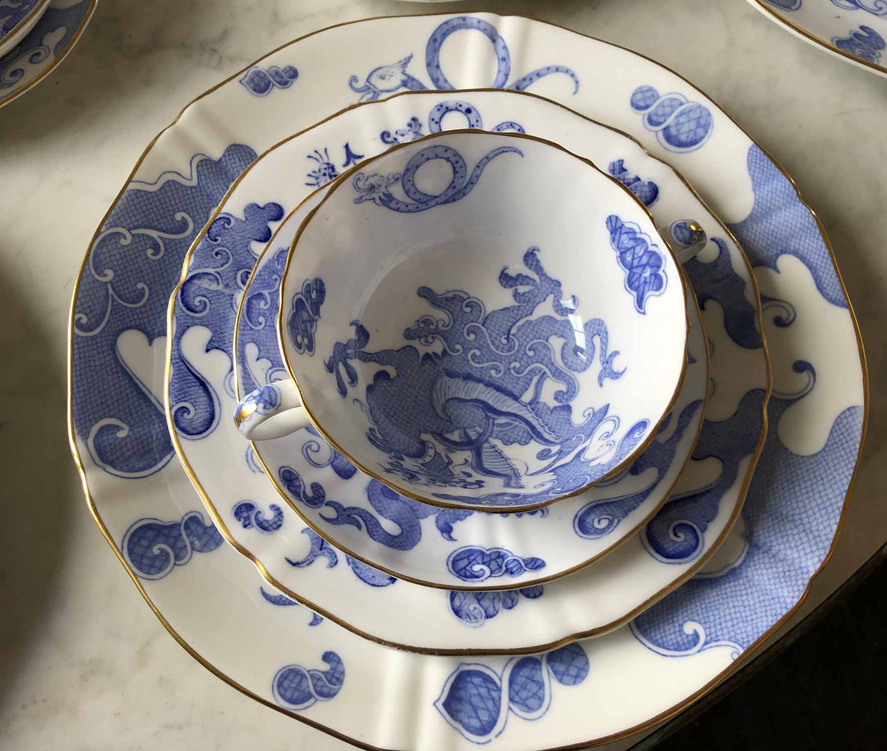 DINNER SERVICE, English fine bone china royal Worcester 'Blue dragon', 12 place, 7 piece setting. - Image 2 of 2