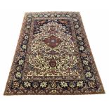 FINE ANTIQUE ISPHAHAN RUG, 210cm x 147cm,