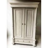 ARMOIRE,