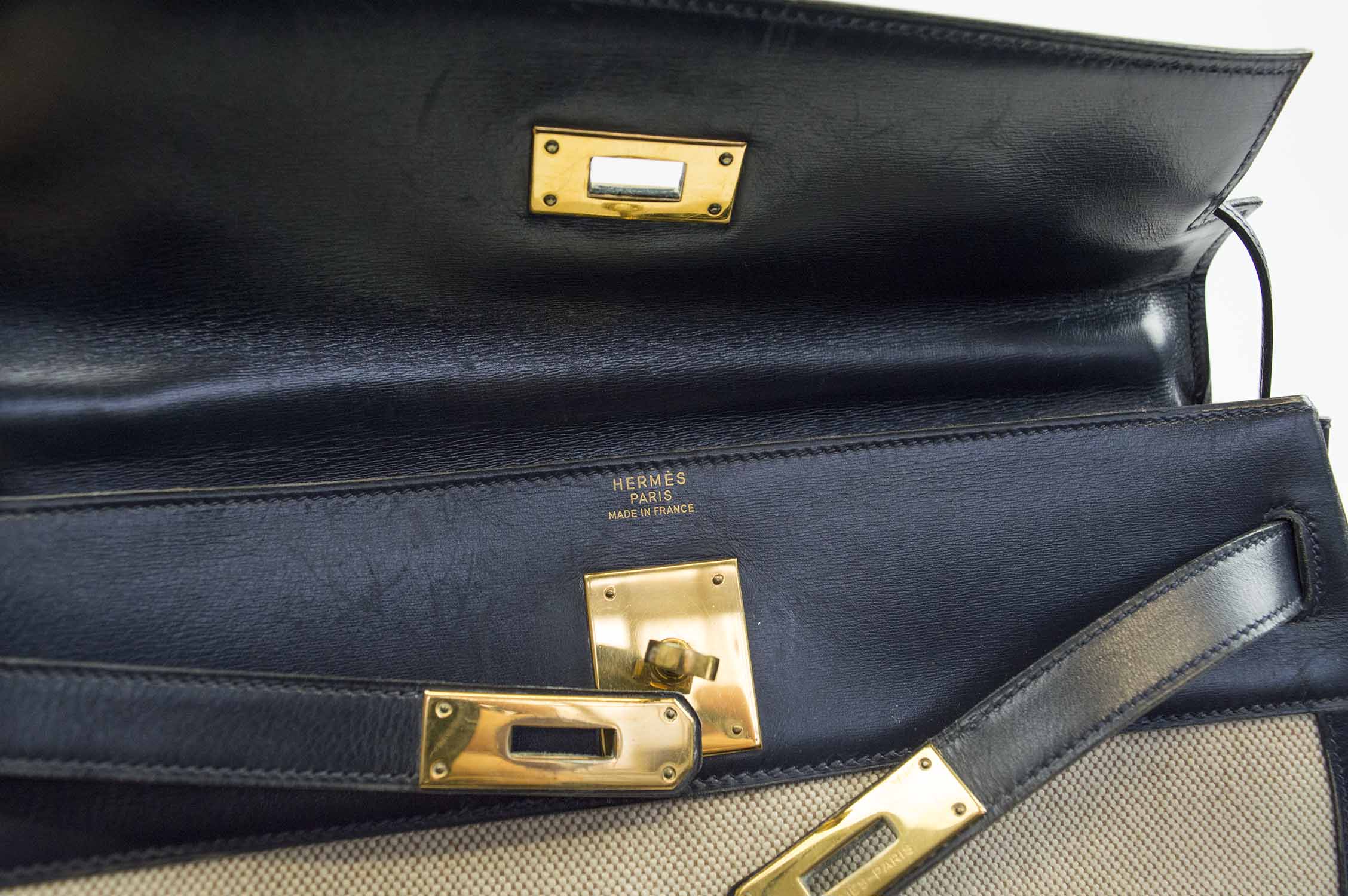 HERMÈS KELLY 32, toile and blue night box leather, gold hardware, 1982 circa, padlock, - Image 12 of 15