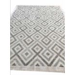 'SOHO' CONTEMPORARY DESIGN CARPET, 350cm x 250cm, wool and silk.