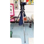 MEADE ASTRO TELESCOPE AND DELUX FIELD TRIPOD WITH ACCESSORIES, 145cm H.