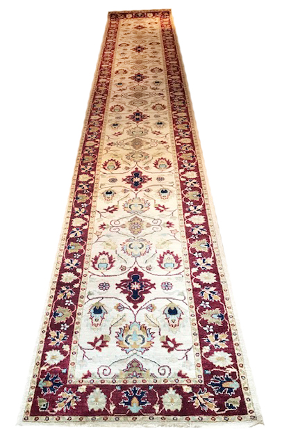 FINE SULTANABAD RUNNER, 536cm x 77cm.