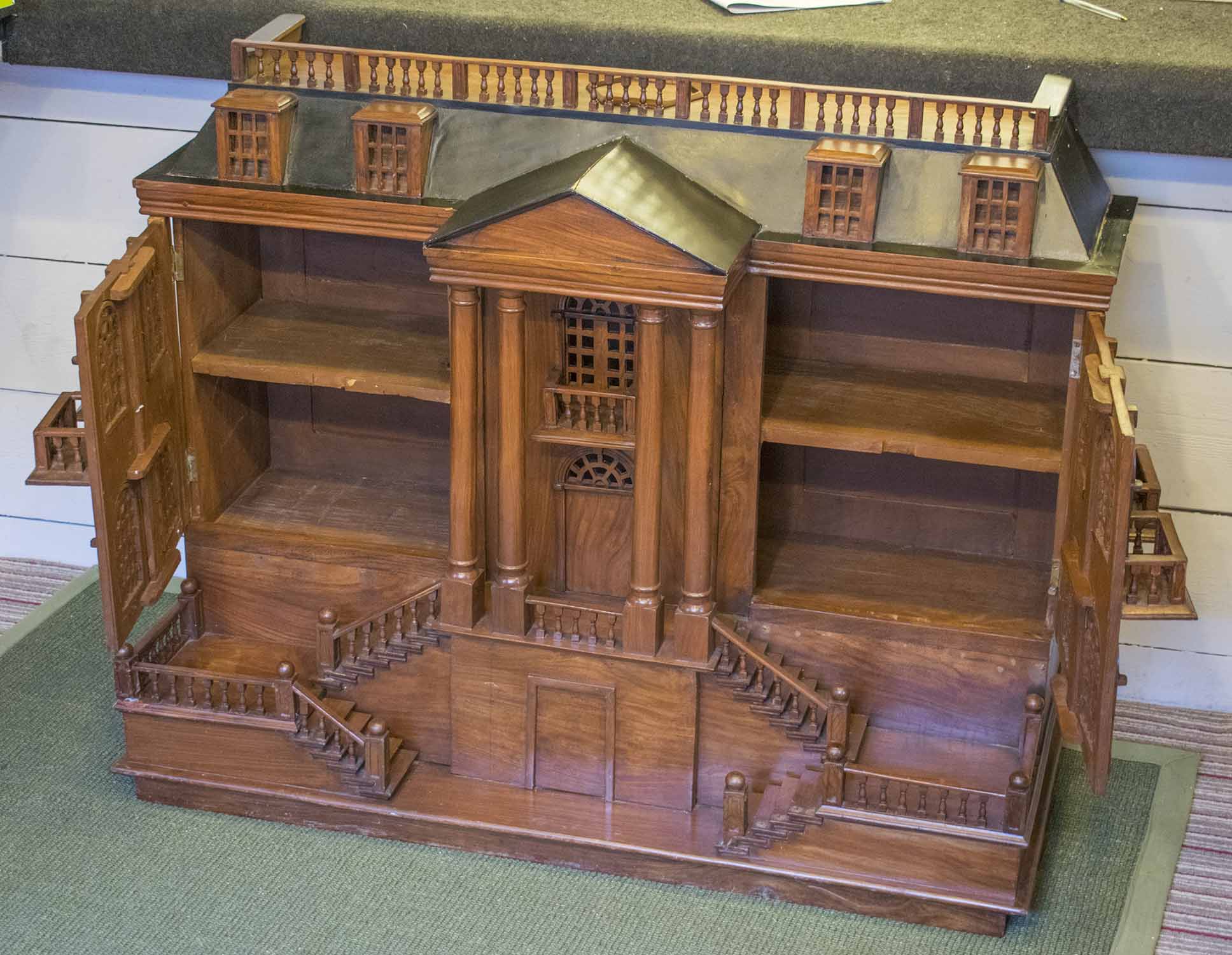 CABINET, in the form of a Palladian mansion, hardwood with two doors, 97cm H x 123cm W x 54cm D. - Image 3 of 3