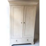 ARMOIRE,