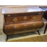 BOMBE COMMODE,