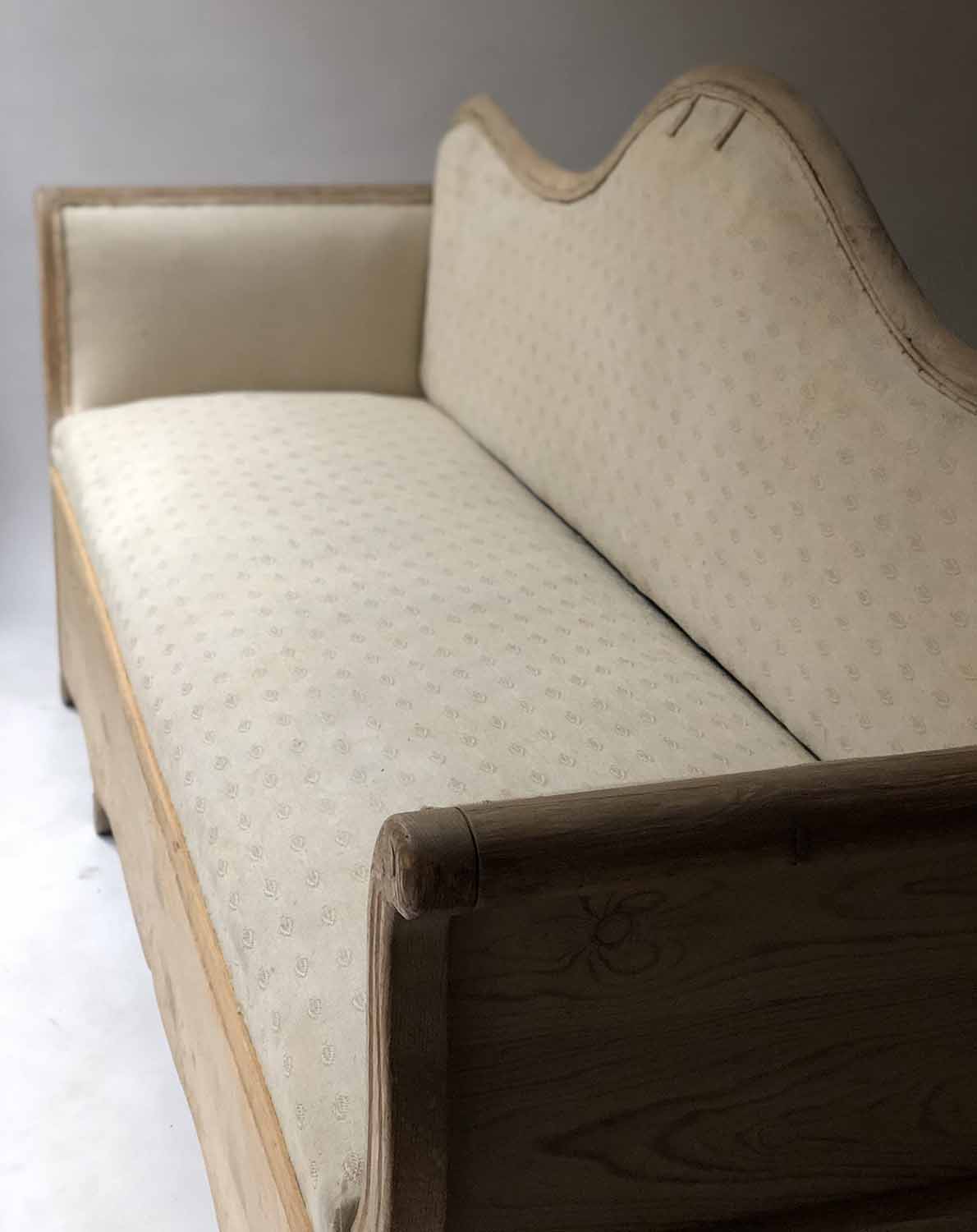 SWEDISH DAY BED, 19th century Swedish pine and linen upholstered with pull out seat and scroll arms, - Image 2 of 4