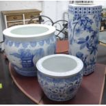 CHINESE EXPORT STYLE BLUE AND WHITE COLLECTION, two gold fish bowls,