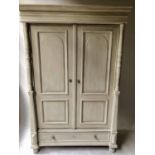 ARMOIRE,