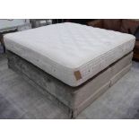 VI SPRING MAGNIFICENCE MATTRESS AND VICEROY DIVAN BASE, 180cm x 197cm L.