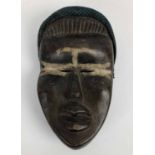 YACOUBE DAN MASK NIGERIA AFRICA, 27cm H x 16cm.