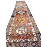 ANTIQUE HERIZ RUNNER, 393cm x 76cm.