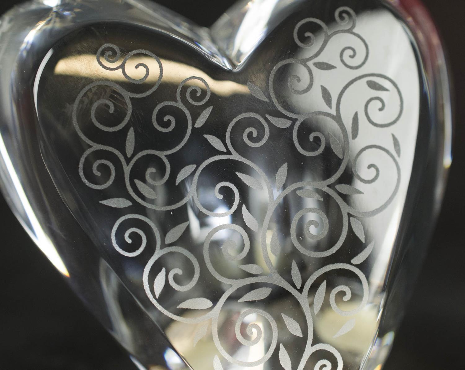 BACCARAT CRYSTAL EMPREINTE PAPERWEIGHT CLOCK, along with a heart shaped paper weight with - Image 8 of 8