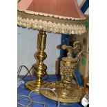 LARGE BRASS TABLE LAMP & DECORATIVE BRASS FINISHED JUG