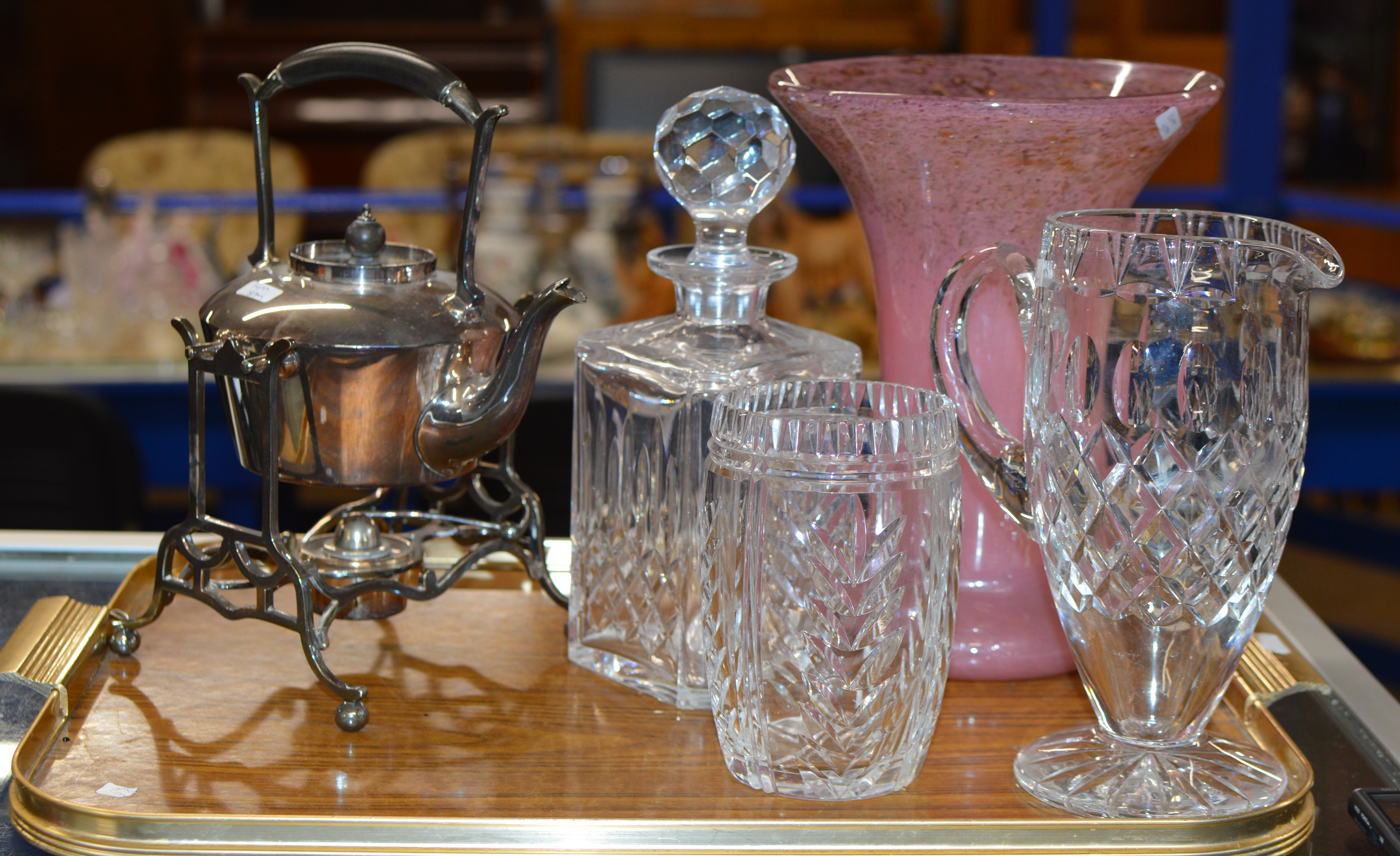 TRAY CONTAINING A SCOTTISH COLOURED GLASS VASE, CRYSTAL WARE & EP KETTLE ON STAND