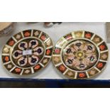 PAIR OF ROYAL CROWN DERBY IMARI PATTERN DISHES