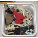 SMALL BOX WITH ASSORTED VINTAGE TOY STAR WARS FIGURES