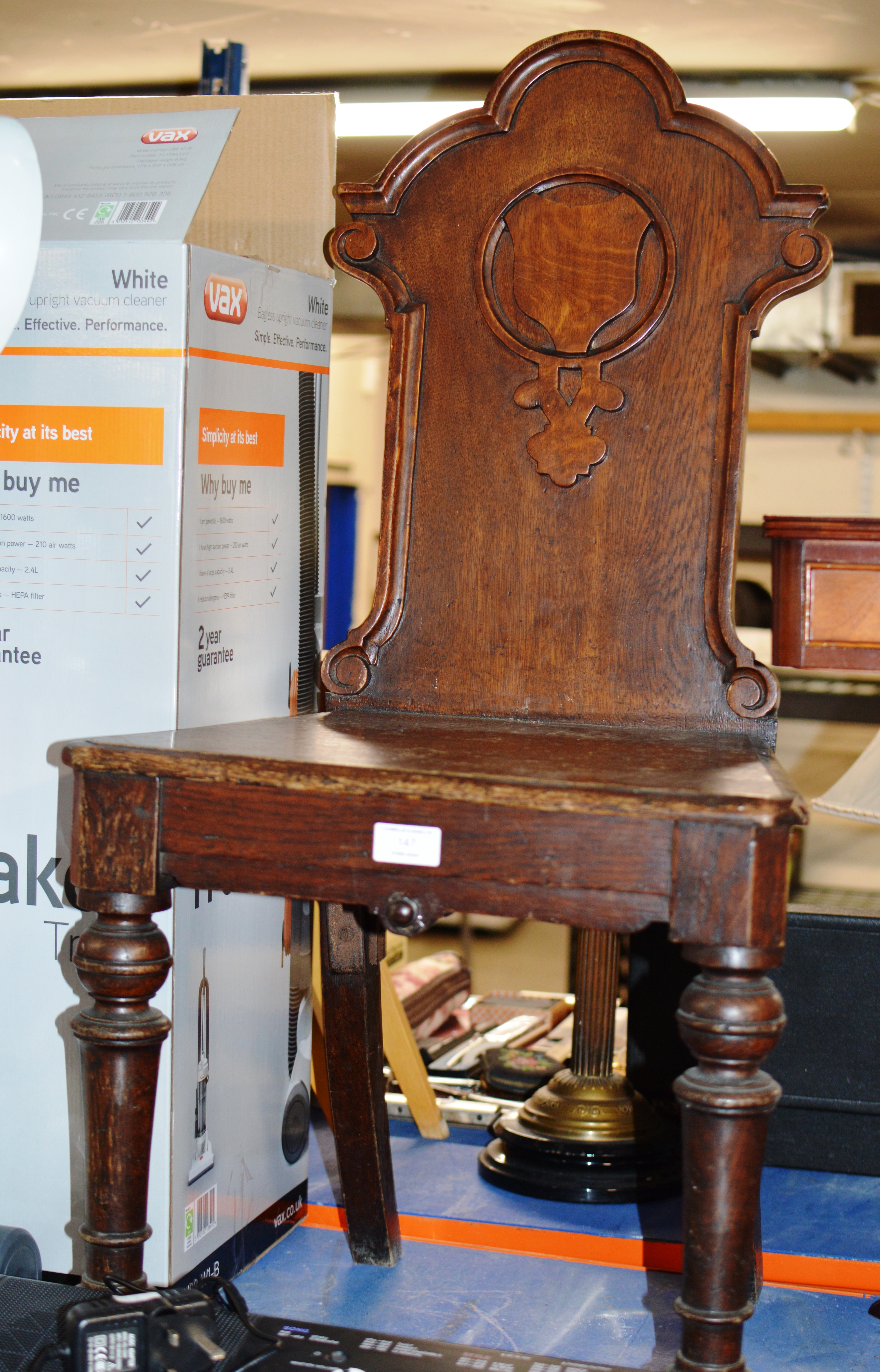 OLD OAK GOTHIC STYLE CHAIR