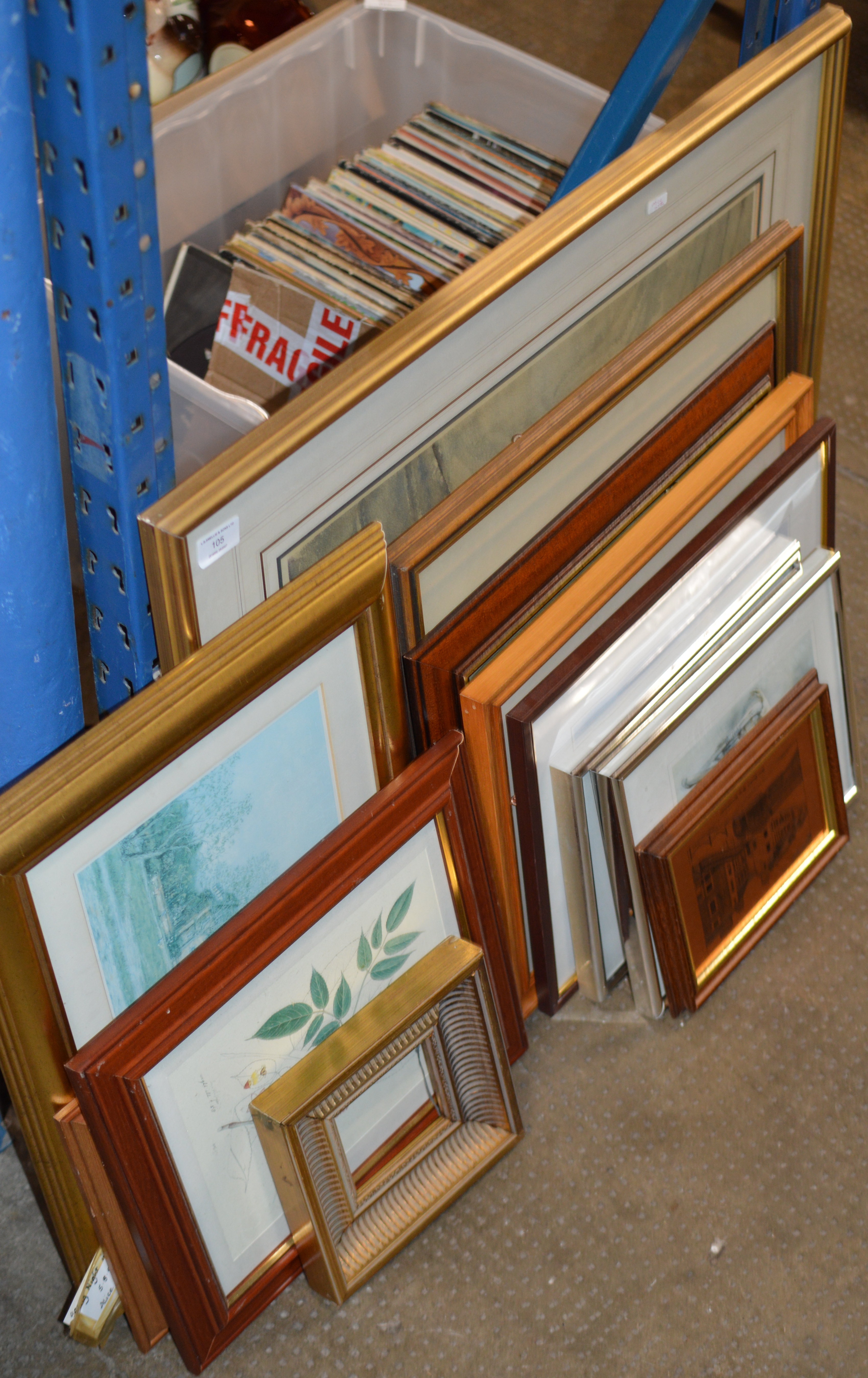 QUANTITY VARIOUS FRAMED PICTURES