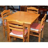 MODERN KITCHEN TABLE WITH 4 MATCHING CHAIRS