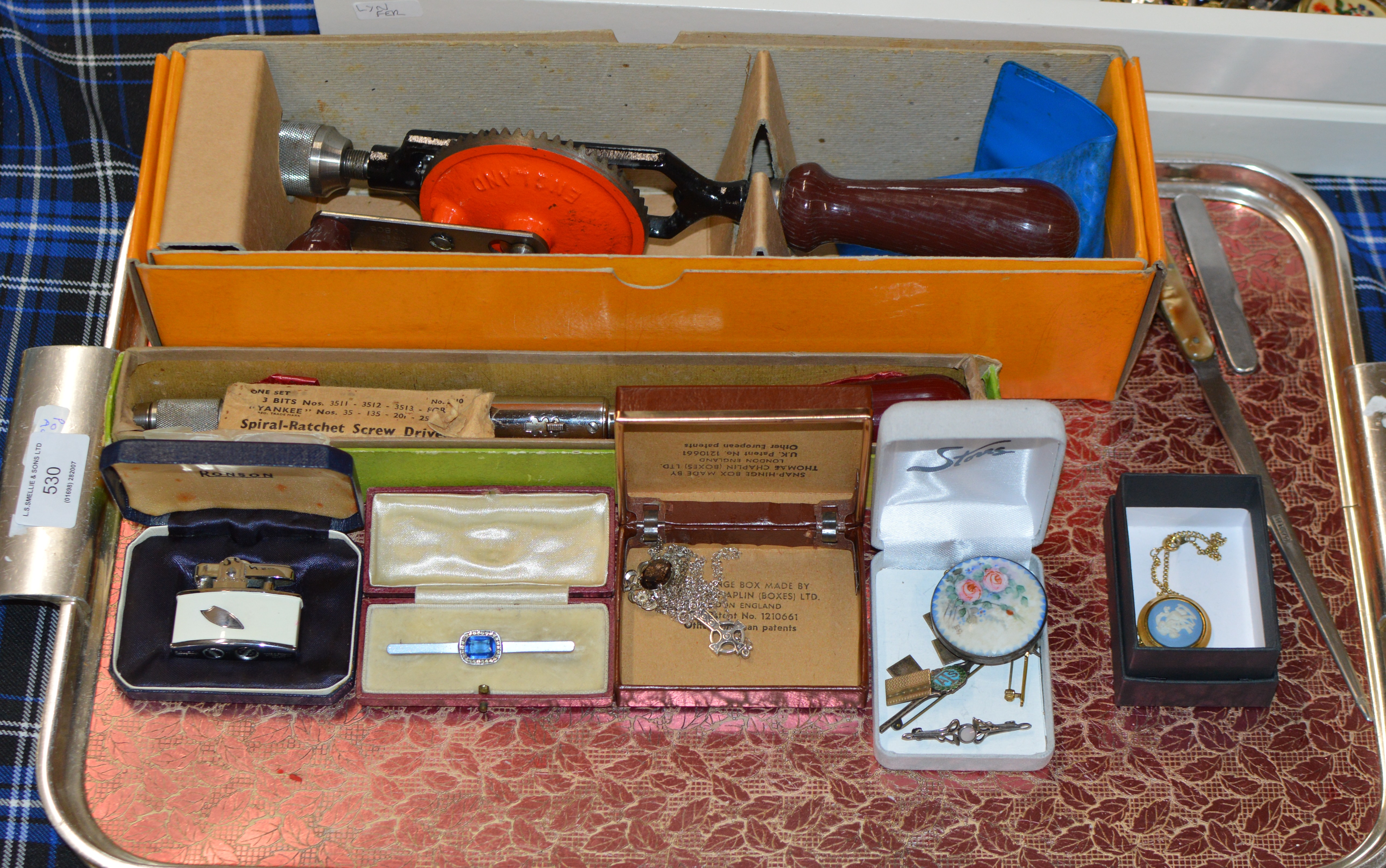 TRAY CONTAINING OLD TOOLS, QUANTITY VARIOUS COSTUME JEWELLERY, CUFFLINKS, SILVER BROOCHES ETC