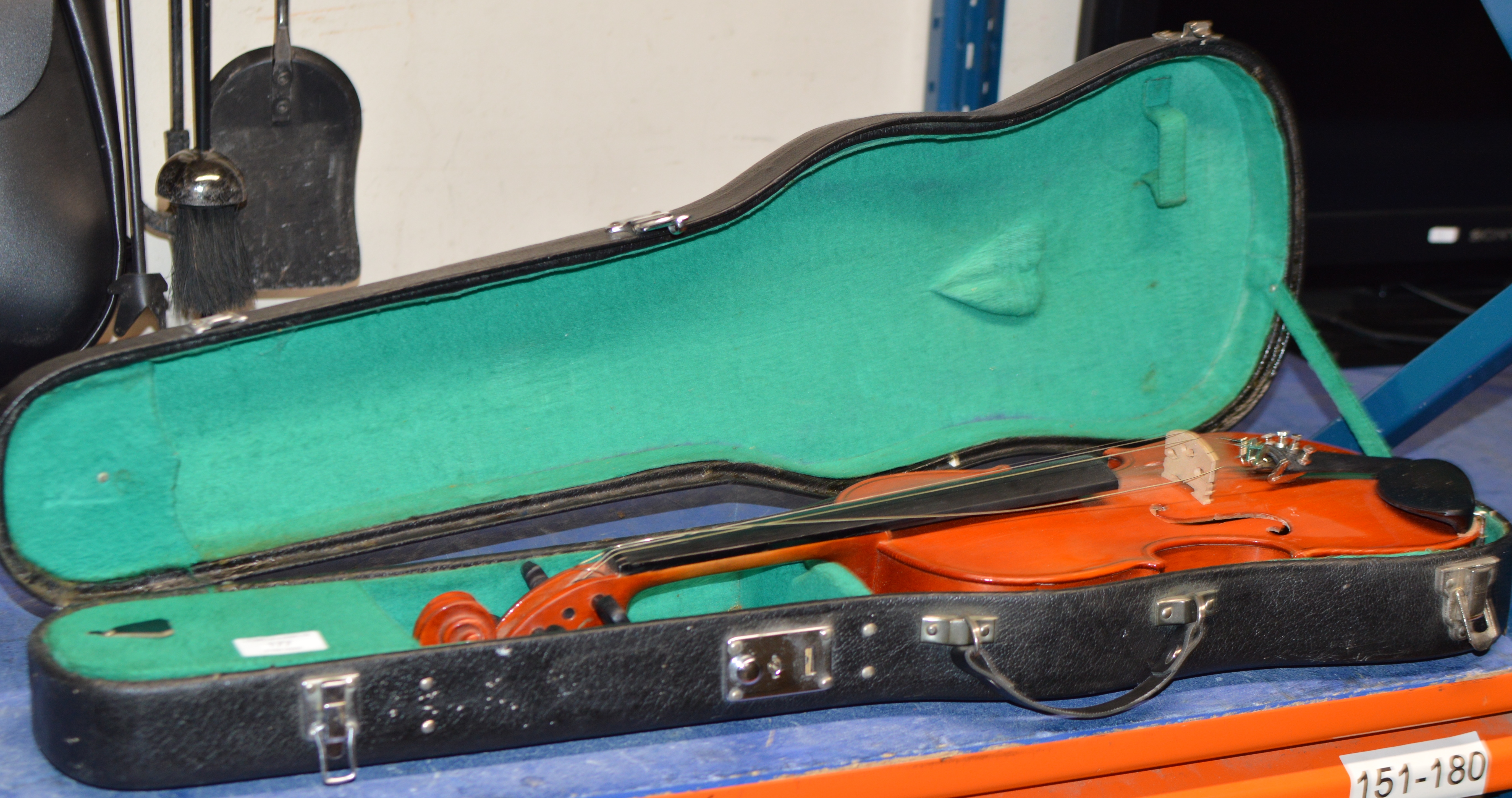 VIOLIN WITH CARRY CASE