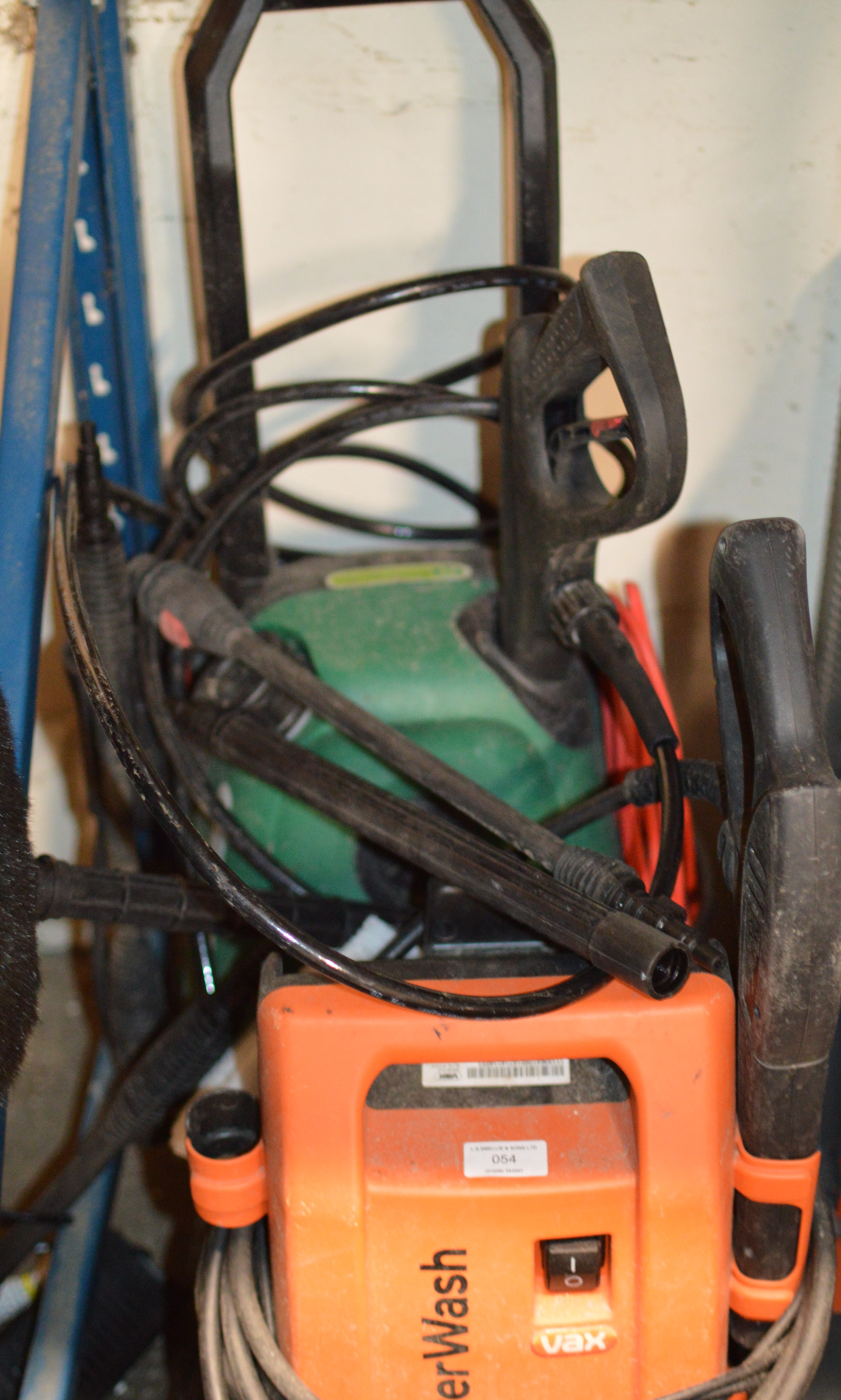 2 VARIOUS PRESSURE WASHERS