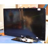 LG 32" LCD TV WITH REMOTE CONTROL