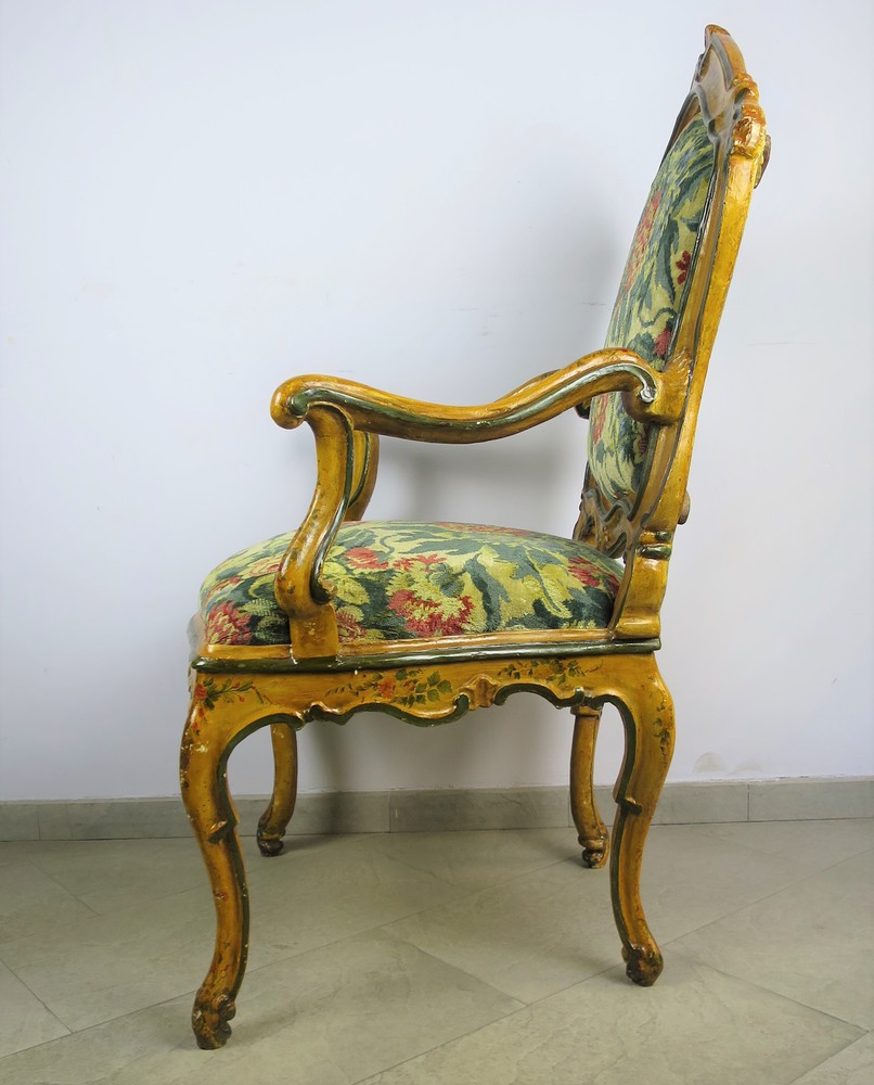 Poltrona Veneziana in legno laccato - A Venetian polychrome paited armchair - Image 3 of 4