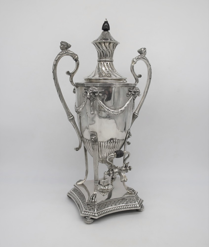 Samovar argento - A silver samovar